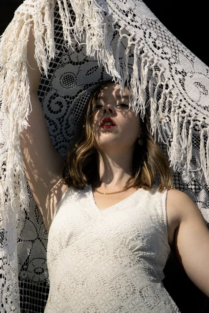 Shooting professionnel de mode, beauté et portrait par Togram, photographe à Montpellier