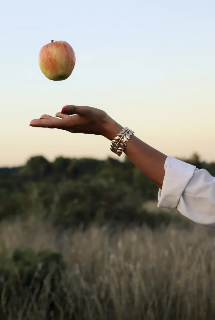Shooting professionnel de mode, beauté et portrait par Togram, photographe à Montpellier