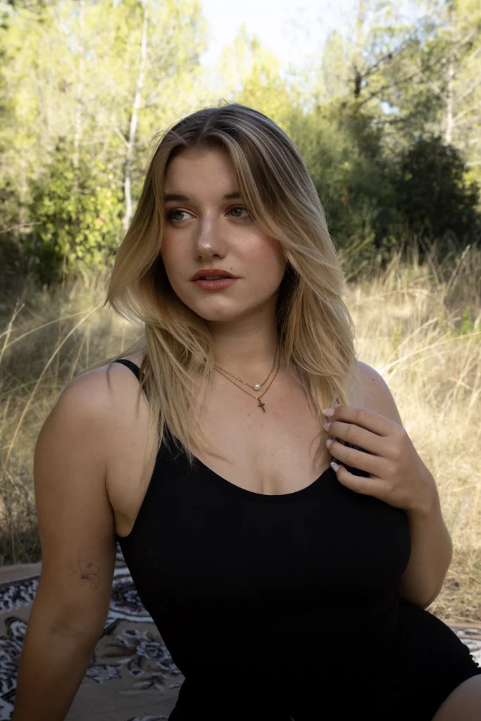 Shooting professionnel de mode, beauté et portrait par Togram, photographe à Montpellier